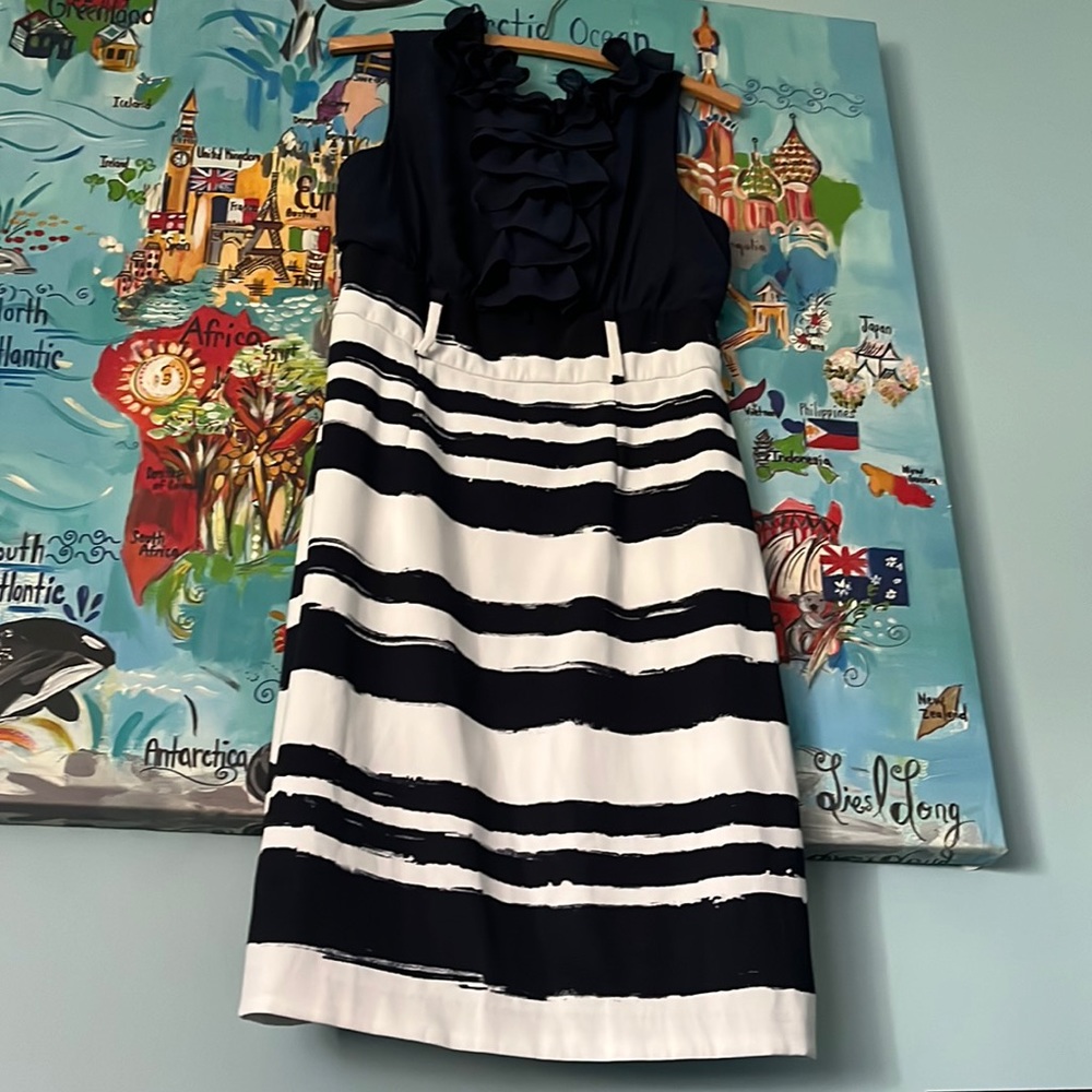 Women’s Size 8 ALYX dress navy & white
